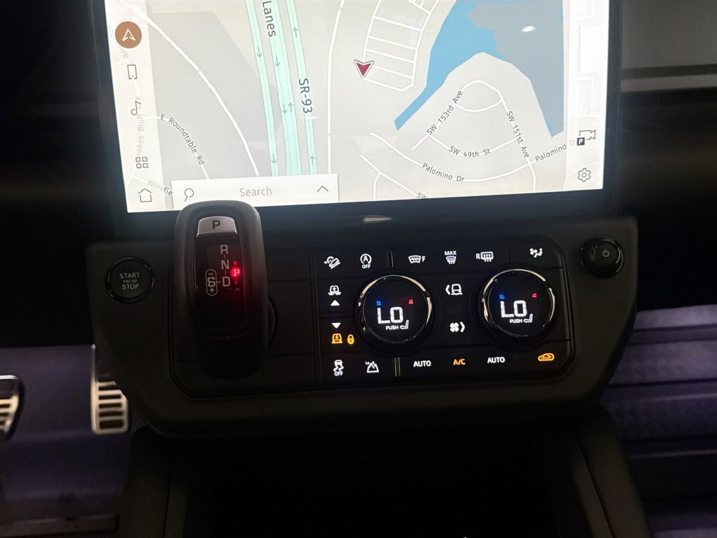New 2026 Land Rover Defender 110 OCTA AWD/4WD image 15