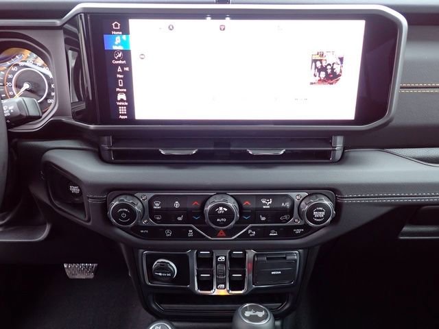 New 2025 Jeep Wrangler Sahara w/ Safety Group image 21