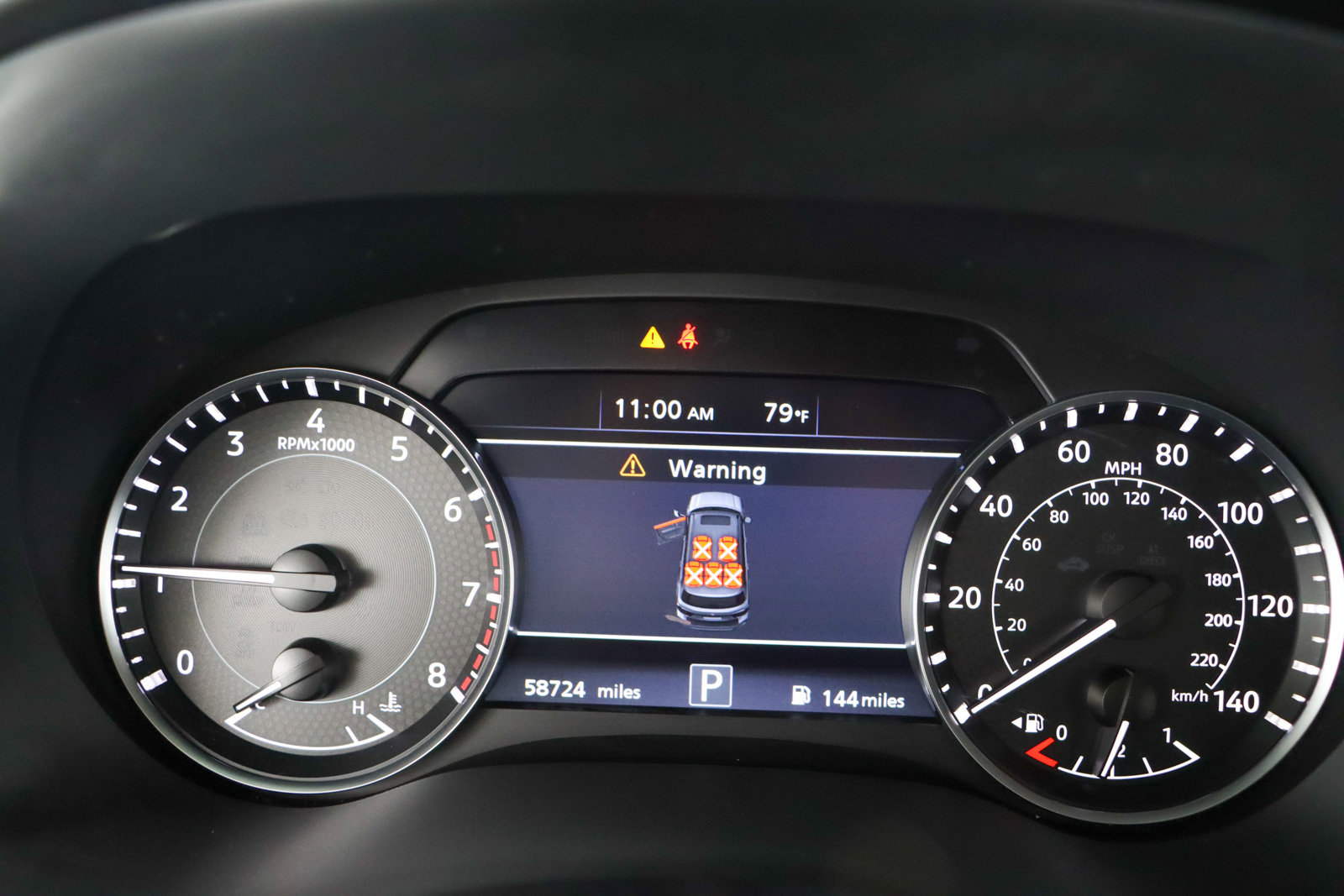 Used 2022 Nissan Armada SL w/ Captain's Chairs Package image 16