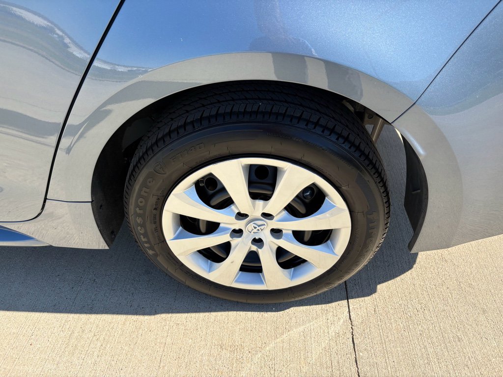 Used 2026 Toyota Corolla LE image 32
