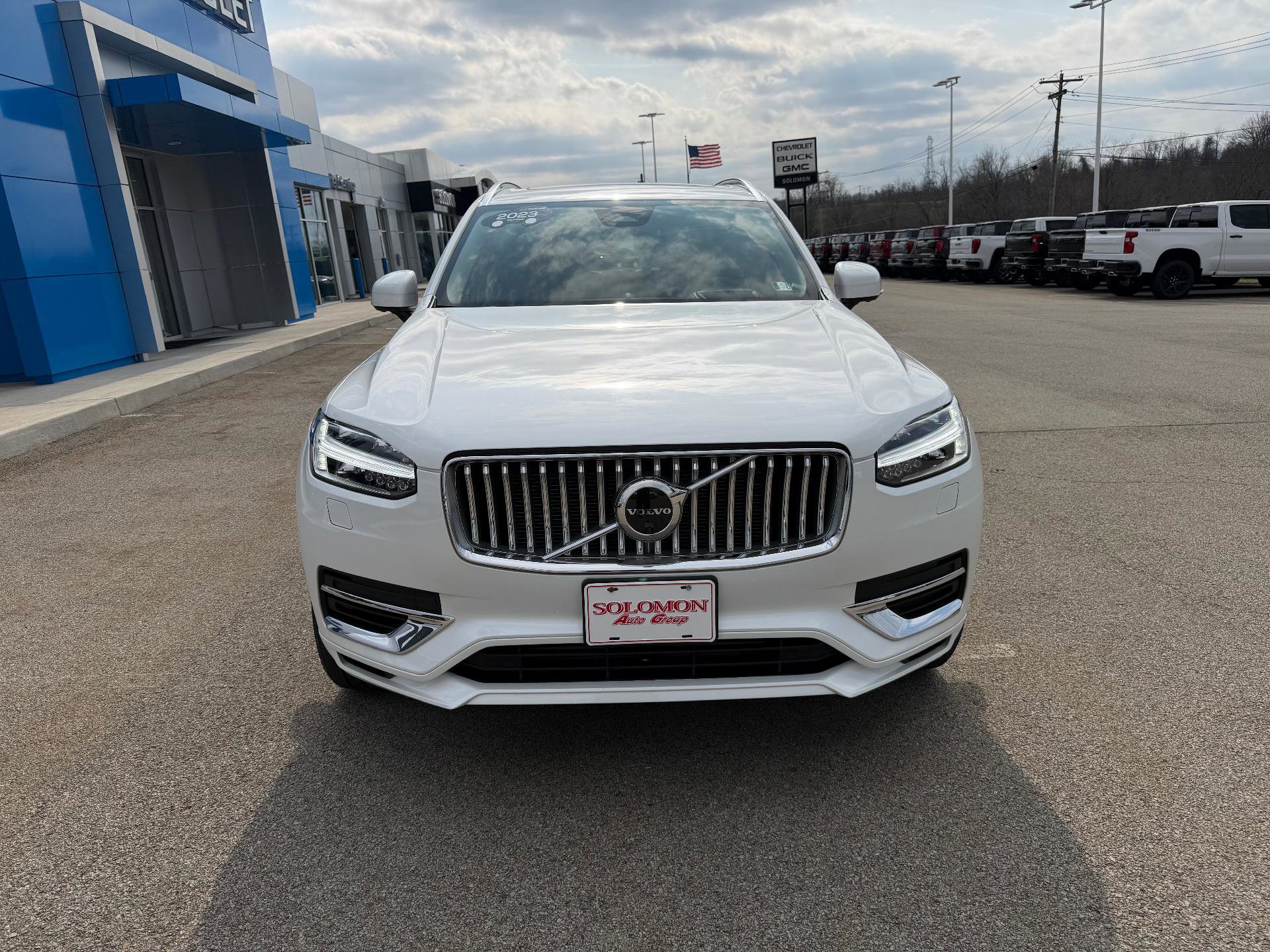 Used 2023 Volvo XC90 T8 Ultimate w/ Protection Package Premier image 9