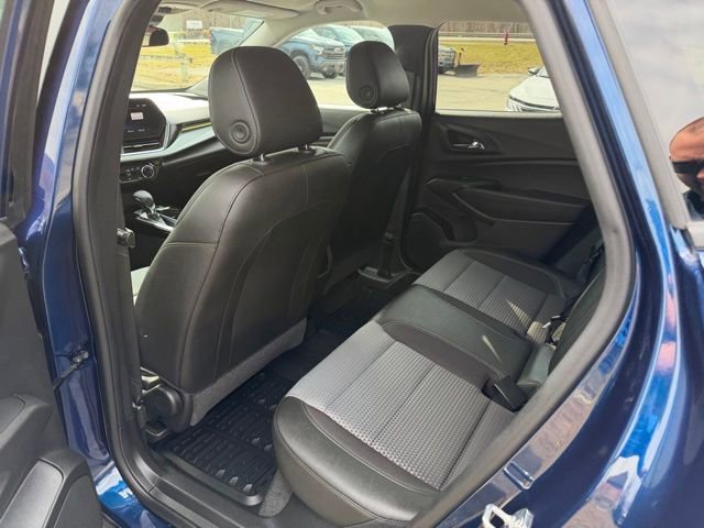 Used 2024 Chevrolet Trax LT w/ Driver Confidence Package image 17