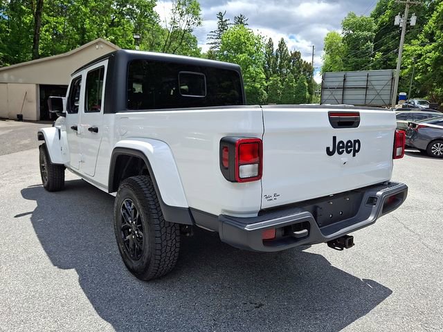 Used 2022 Jeep Gladiator Sport AWD/4WD image 6