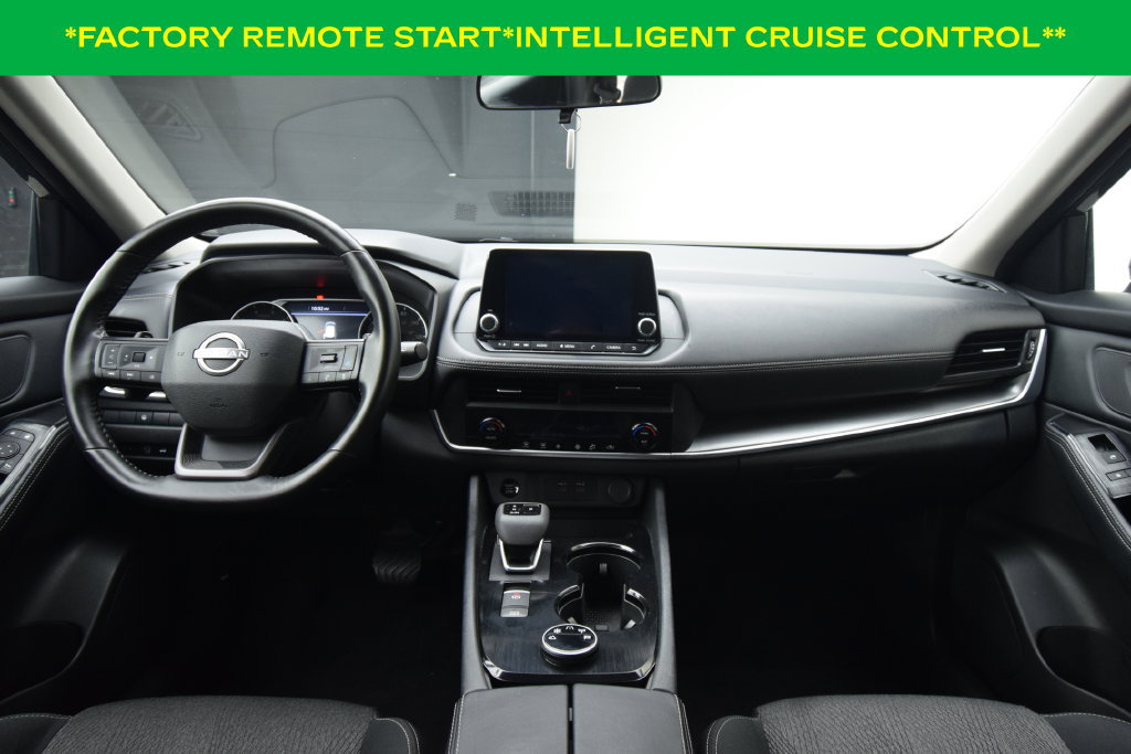 Used 2025 Nissan Rogue SV AWD/4WD image 3