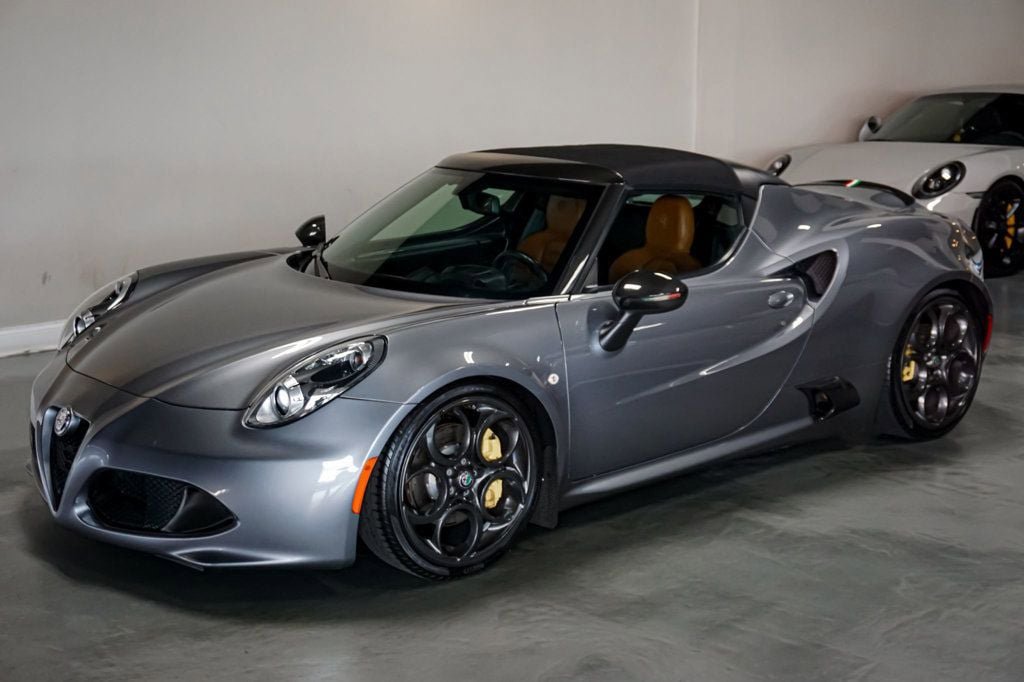 Used 2020 Alfa Romeo 4C Spider w/ Bright Package RWD image 5
