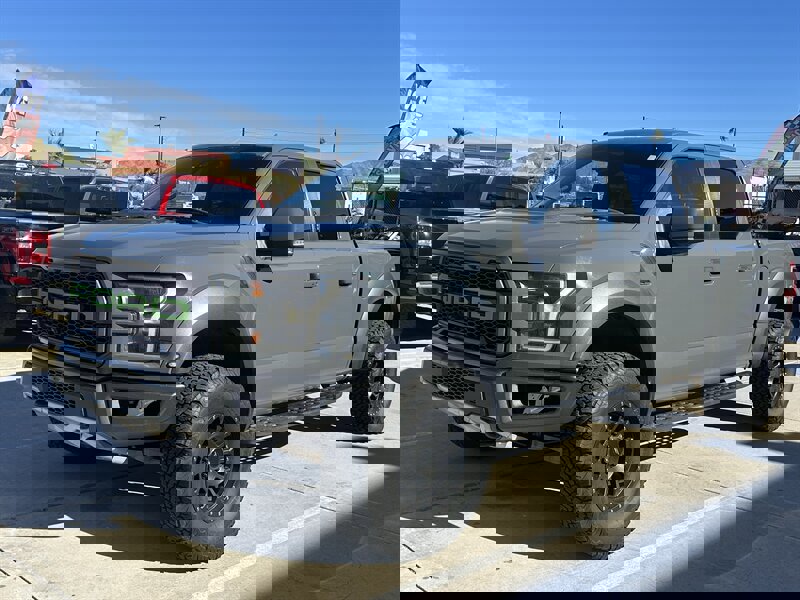 Used 2018 Ford F150 Raptor w/ Equipment Group 802A Luxury image 1