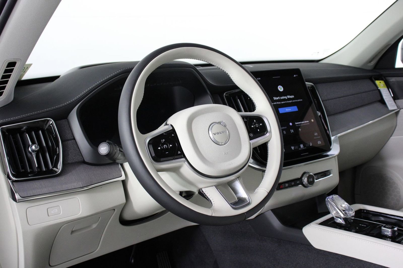 New 2026 Volvo XC90 B6 Ultra image 8