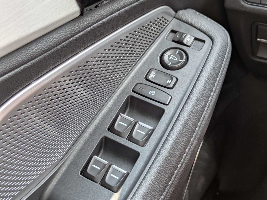 Used 2026 Acura MDX SH-AWD image 27