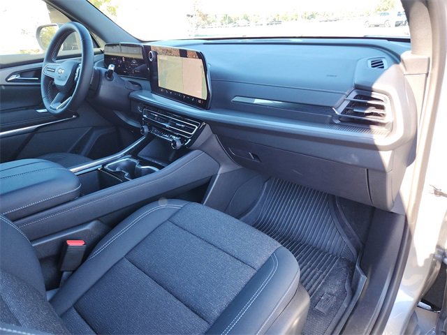 Used 2026 Chevrolet Traverse LT w/ Driver Confidence Package image 14