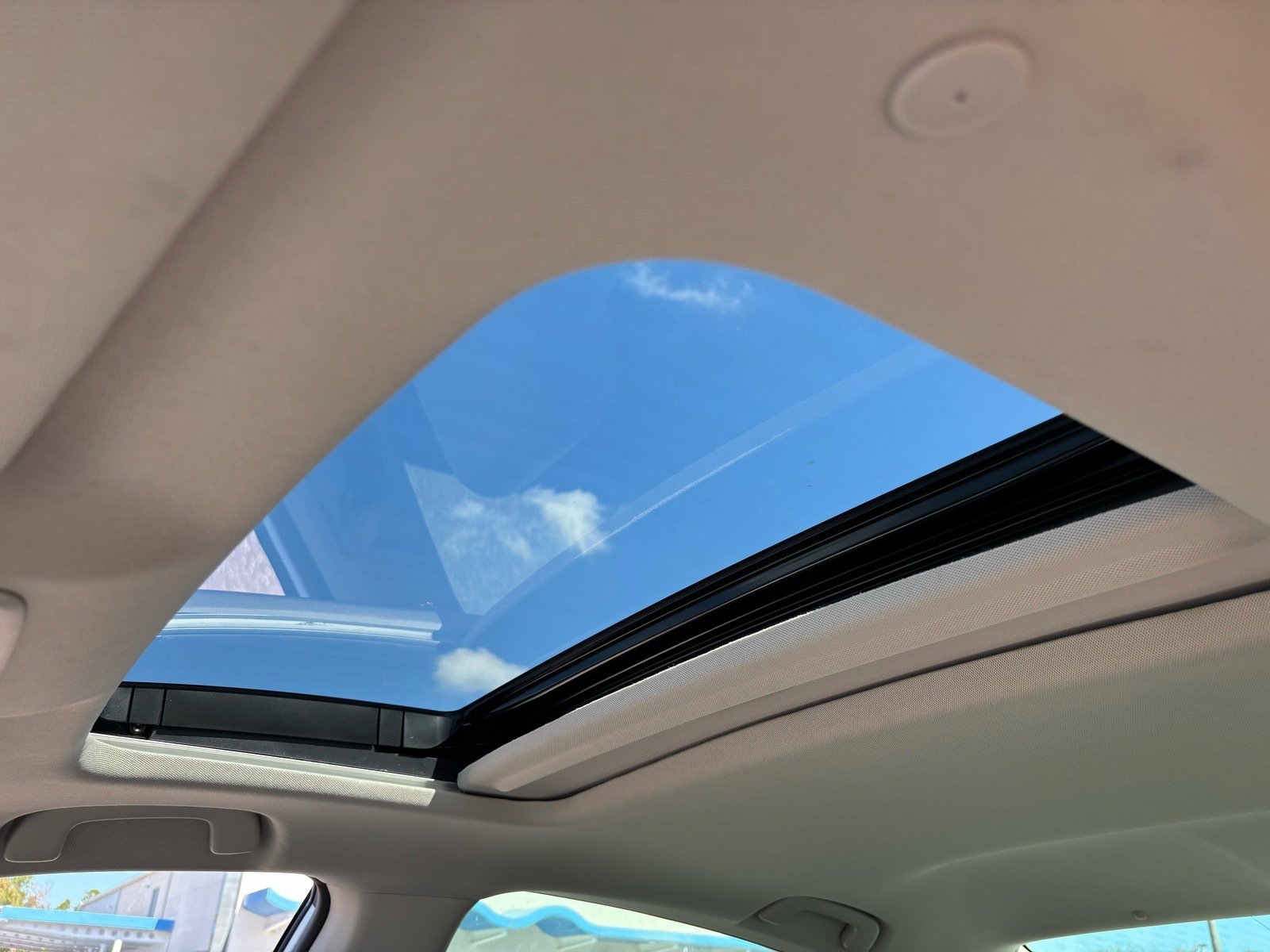 Certified 2025 Honda Accord EX-L image 11