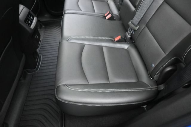 Used 2024 GMC Terrain SLT w/ Infotainment Package II AWD/4WD image 22