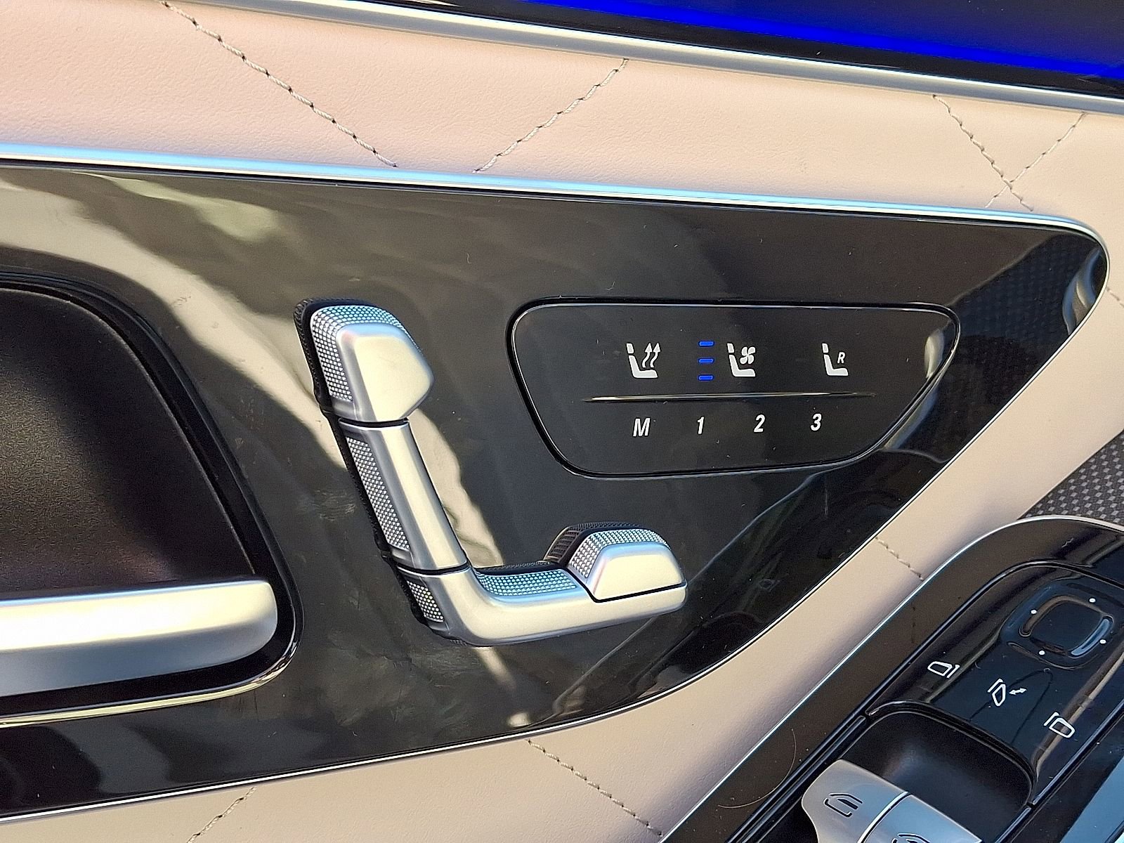 New 2026 Mercedes-Benz S 580 4MATIC Sedan image 17