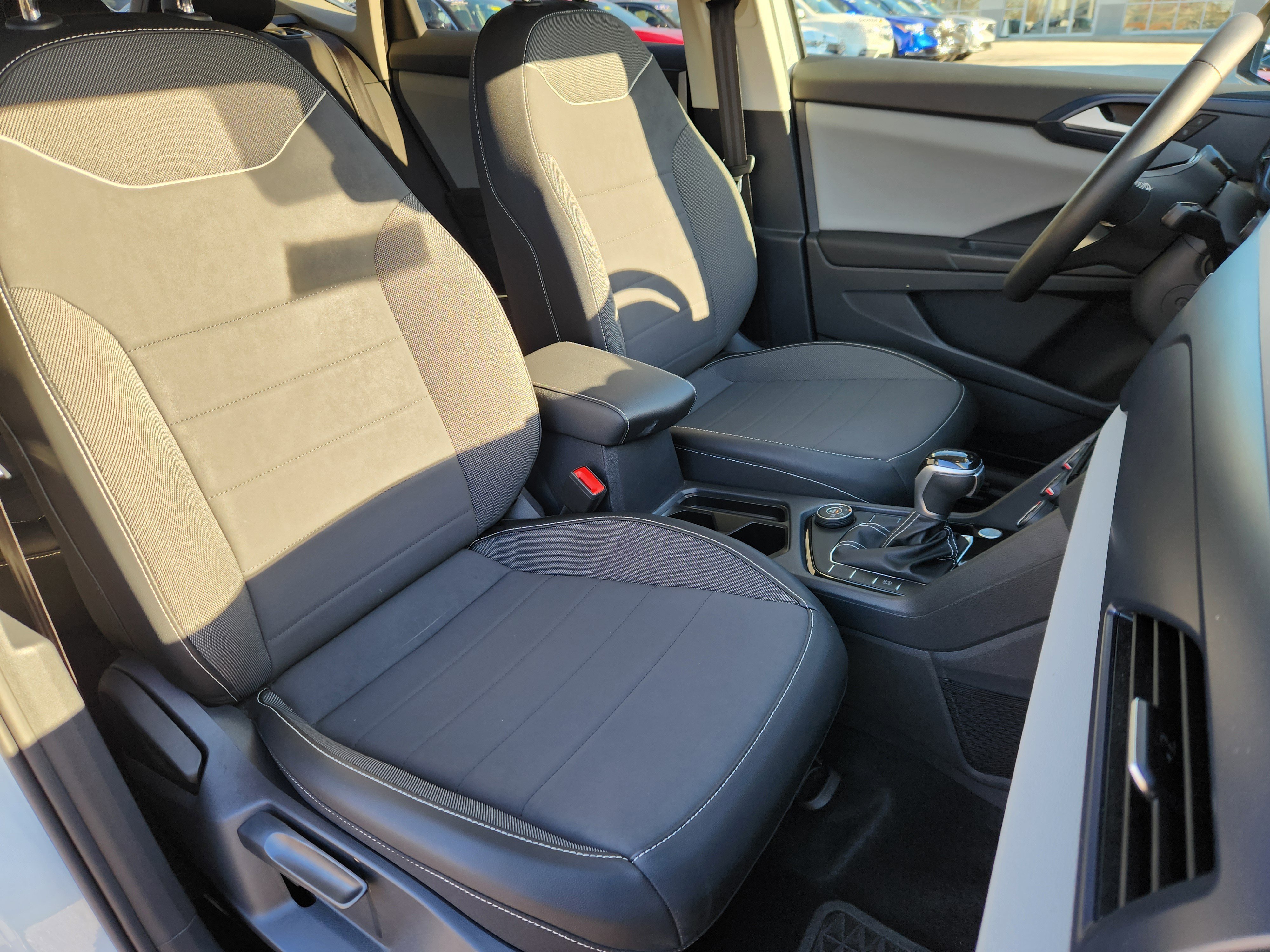 Certified 2023 Volkswagen Taos SE image 14