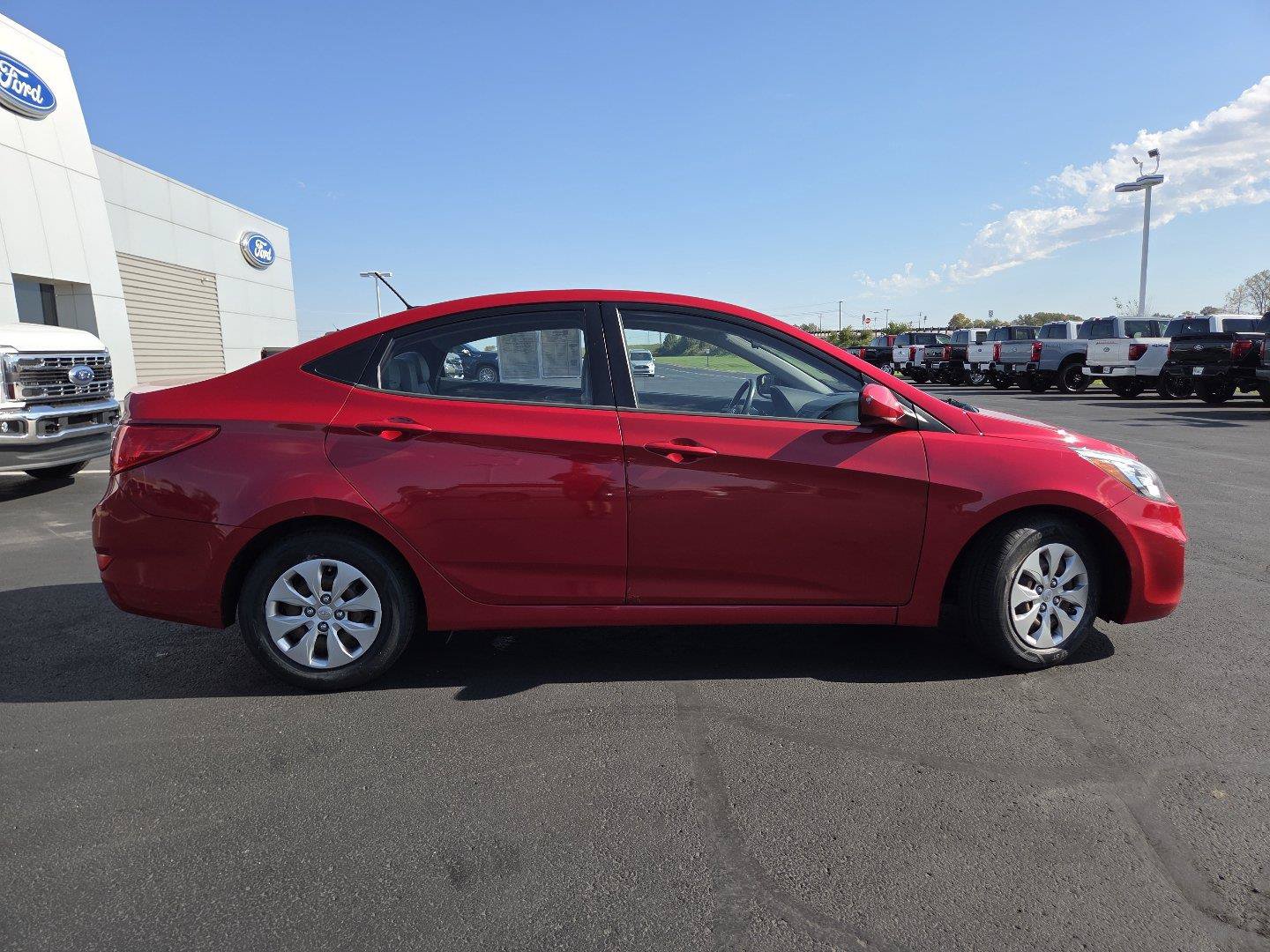 Used 2015 Hyundai Accent GLS FWD image 9