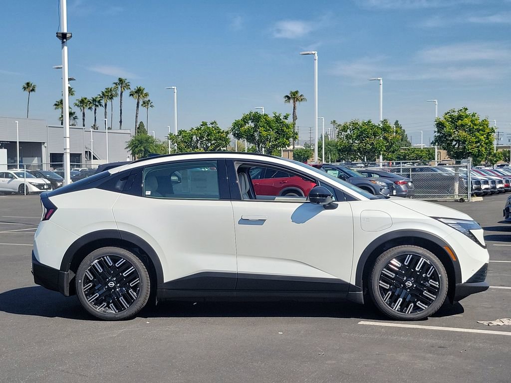 New 2026 Nissan Leaf Platinum+ w/ Cargo Package (Platinum+) FWD image 21
