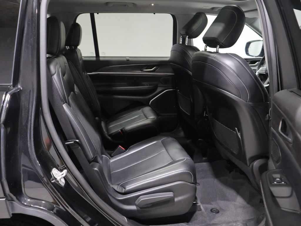 Certified 2021 Jeep Grand Cherokee L Limited w/ Luxury Tech Group II AWD/4WD image 21