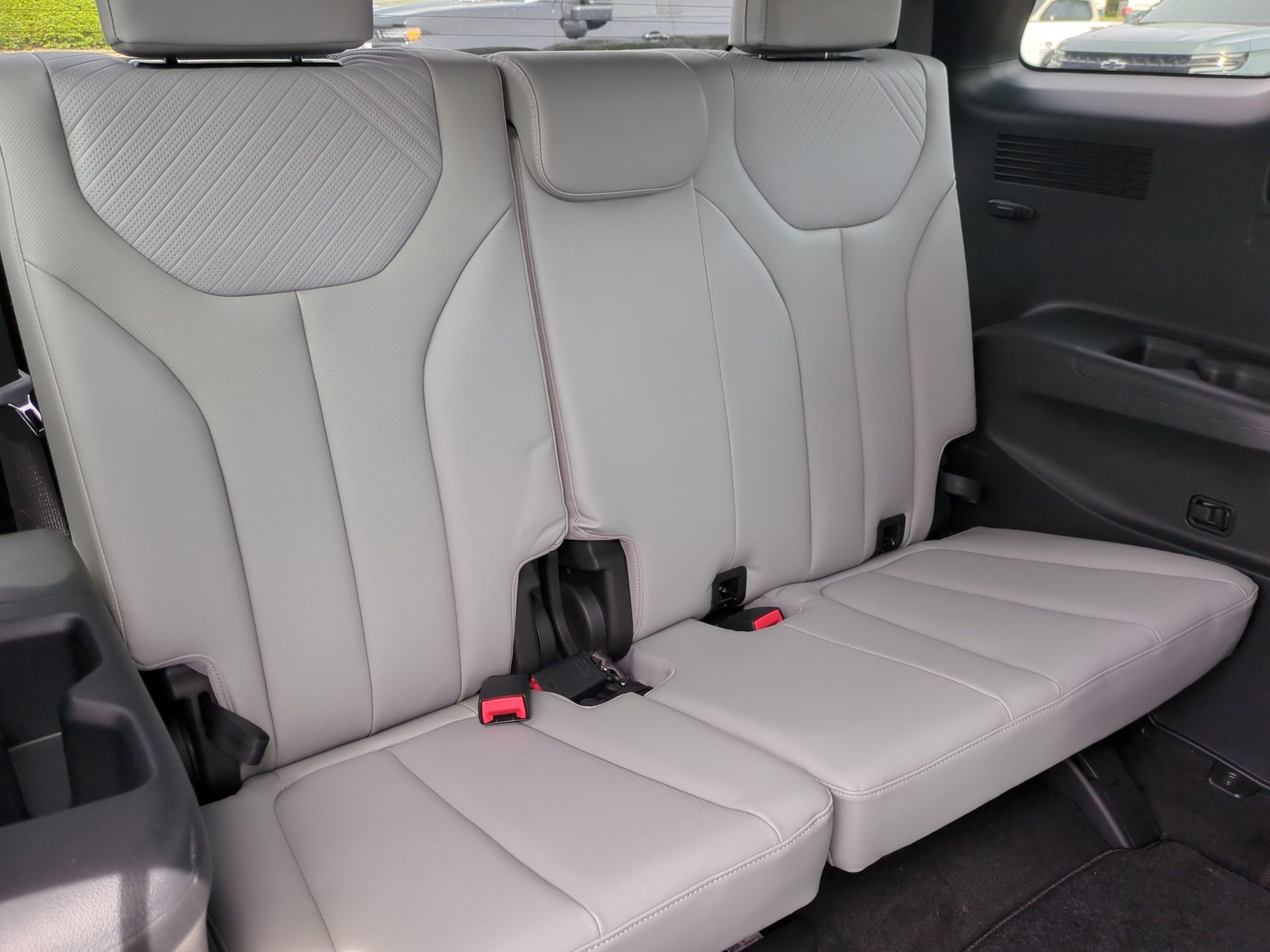 Used 2023 Hyundai Palisade SEL w/ Premium Package image 46