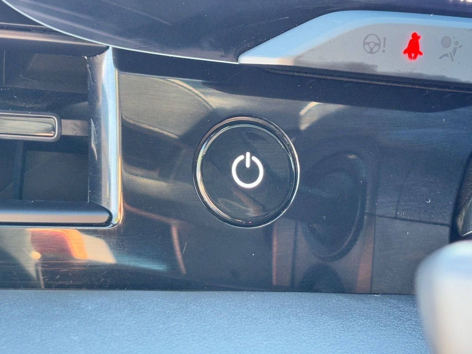 Used 2023 Porsche Taycan image 32