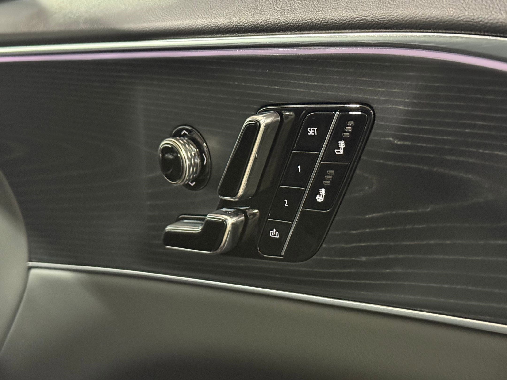 New 2026 Cadillac Lyriq Sport AWD/4WD image 47
