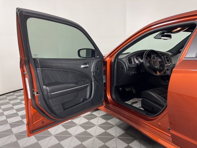 Used 2022 Dodge Charger R/T w/ Plus Group RWD image 18
