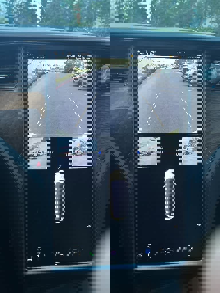 Used 2020 Tesla Model X Long Range image 11