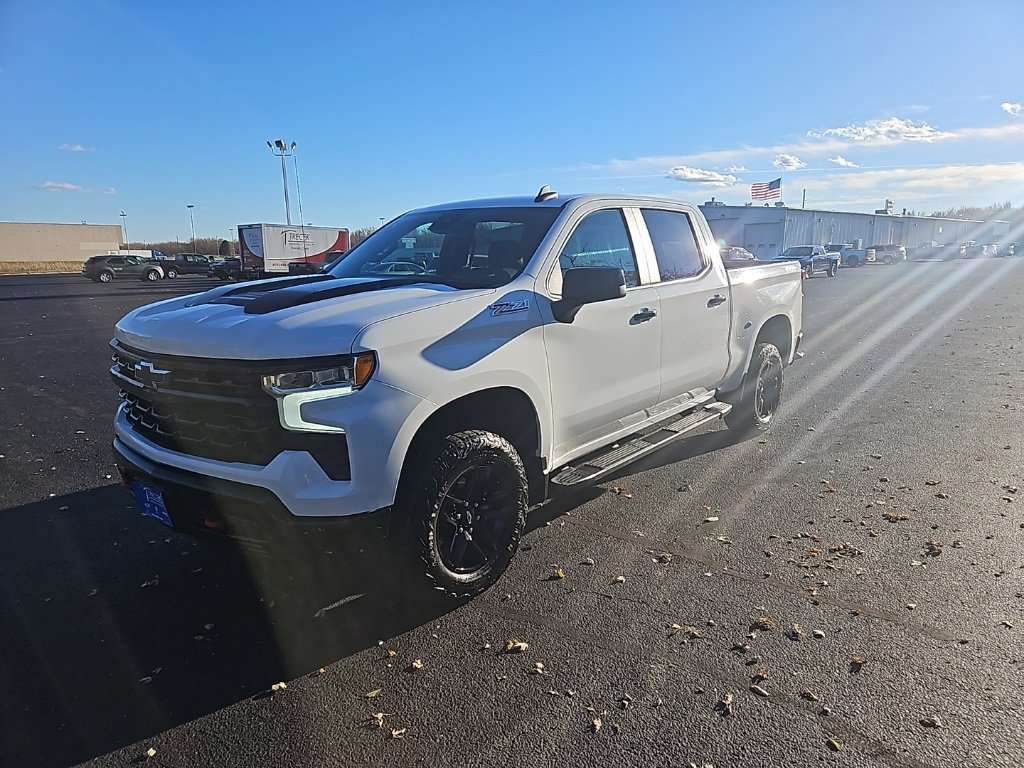 Used 2024 Chevrolet Silverado 1500 LT Trail Boss w/ Protection Package image 3