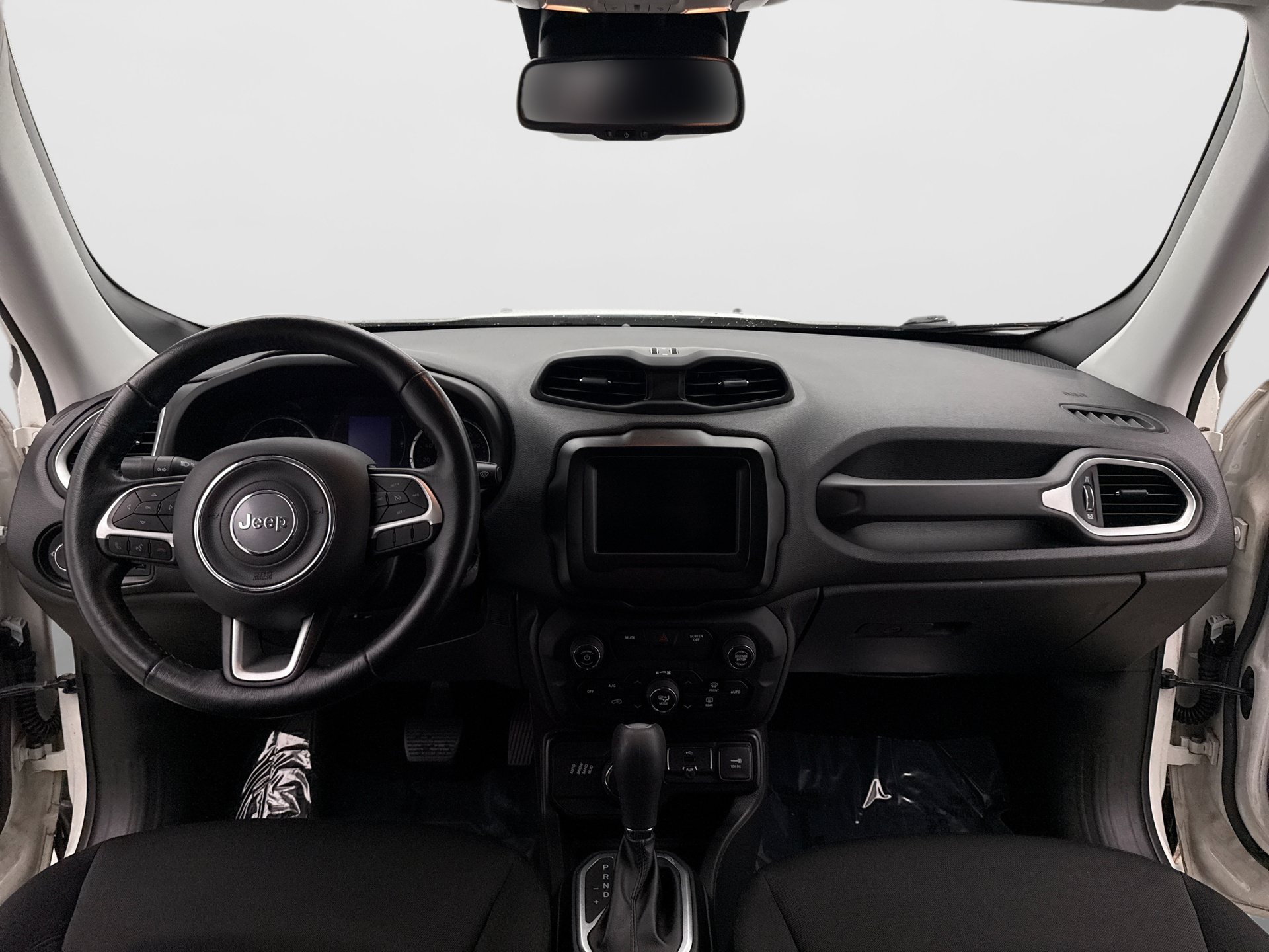 Used 2019 Jeep Renegade Latitude w/ Cold Weather Group AWD/4WD image 15