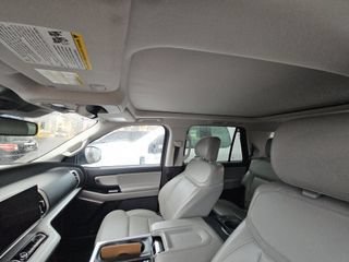 Used 2025 Ford Expedition Active AWD/4WD image 11