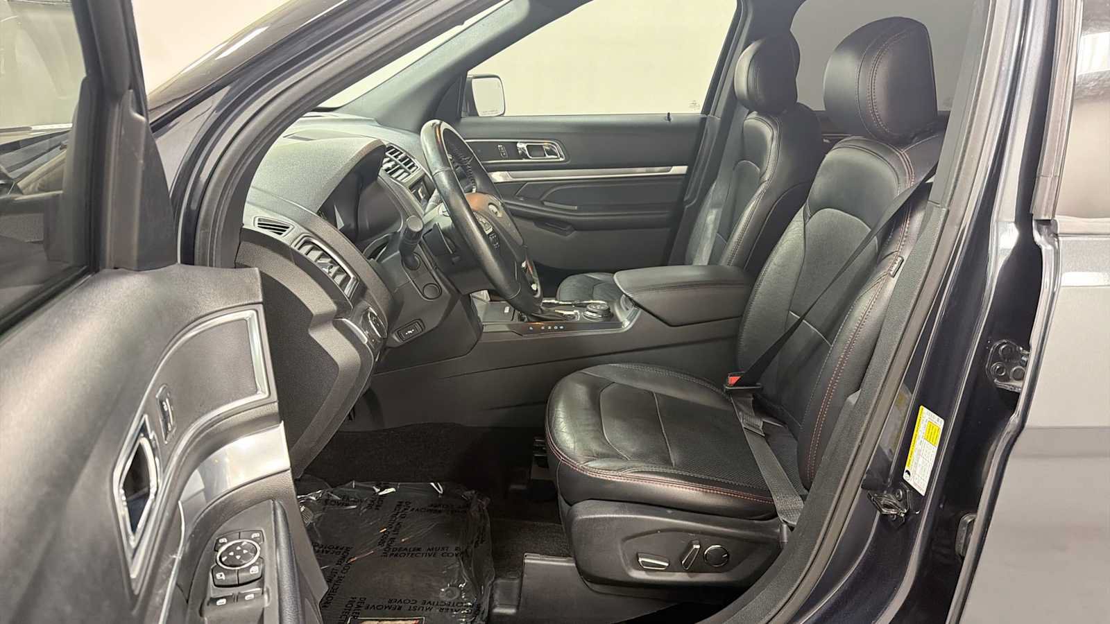 Used 2017 Ford Explorer Sport w/ Equipment Group 401A AWD/4WD image 13