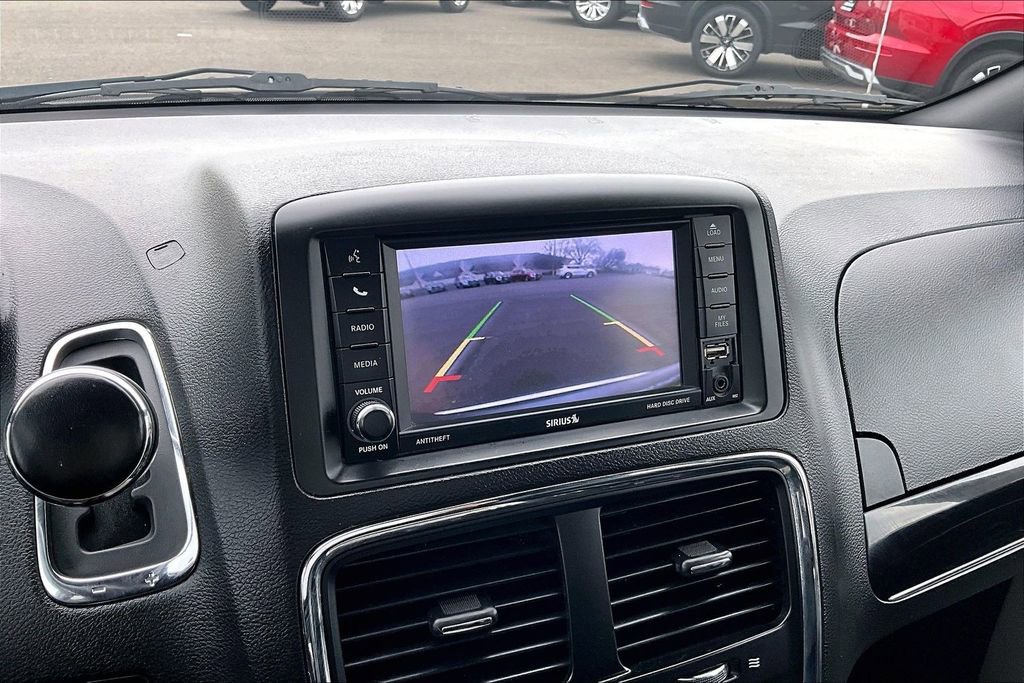 Used 2020 Dodge Grand Caravan SXT image 20