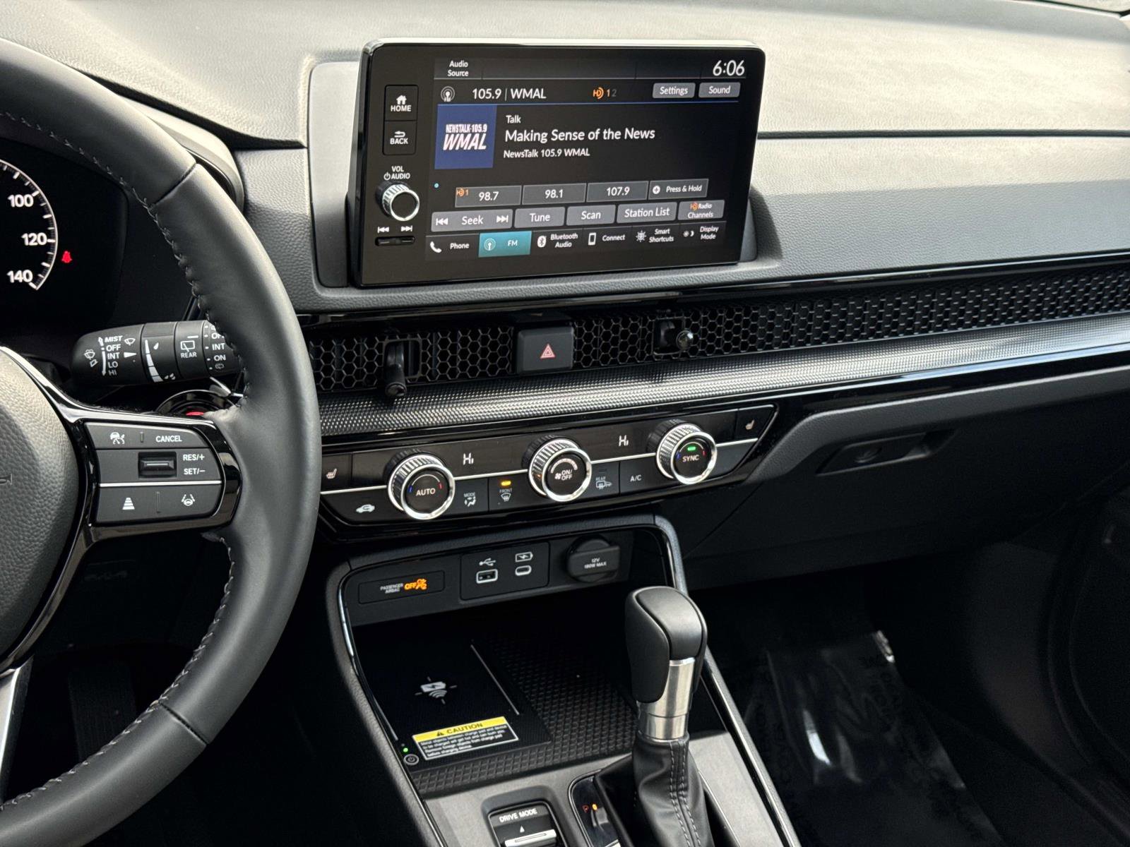 Used 2025 Honda CR-V EX-L image 3