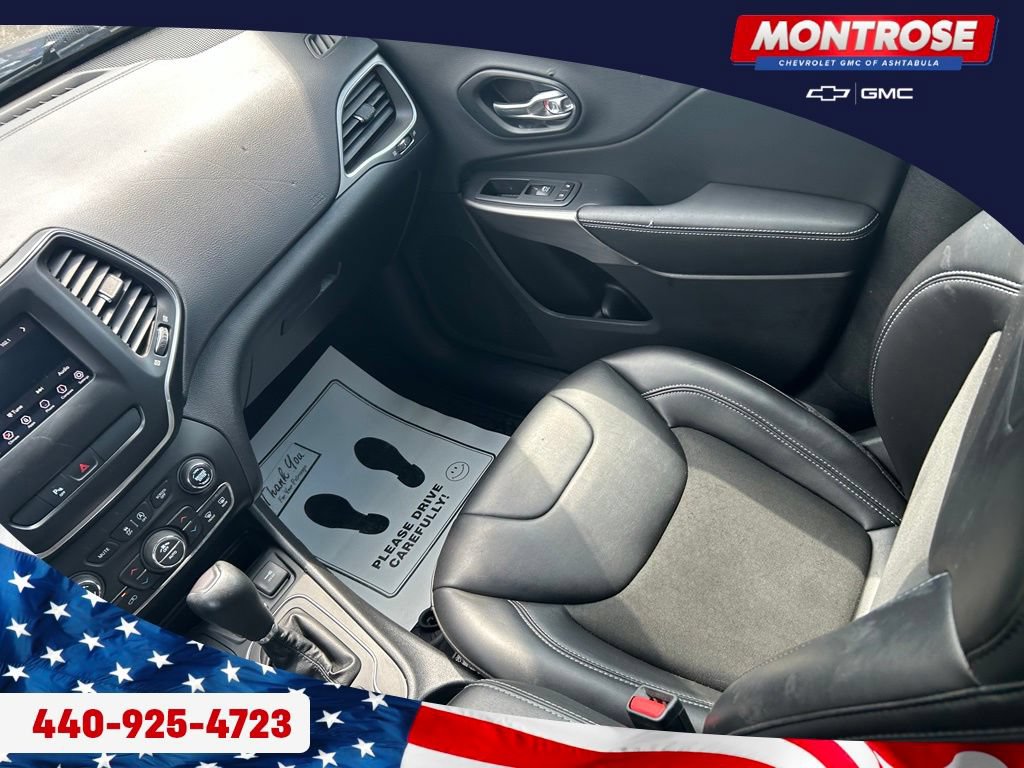 Used 2019 Jeep Cherokee Latitude Plus w/ Comfort/Convenience Group AWD/4WD image 26