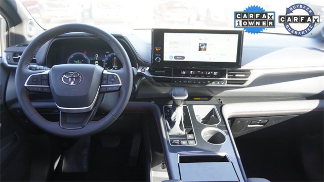 Used 2025 Toyota Sienna XSE w/ XSE Premium Package image 16