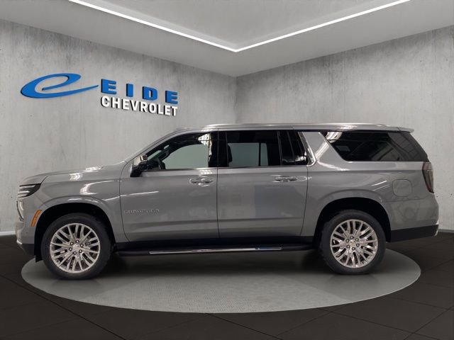 New 2026 Chevrolet Suburban Premier AWD/4WD image 9