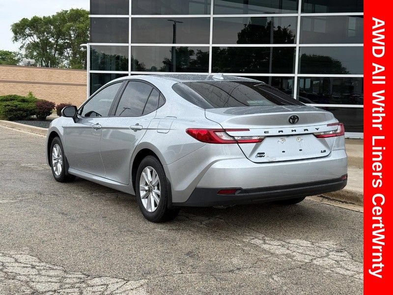 Used 2025 Toyota Camry LE AWD/4WD image 5