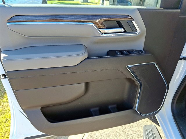 Used 2024 Chevrolet Silverado 2500 LT image 9