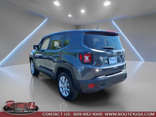 Used 2023 Jeep Renegade Latitude AWD/4WD image 6