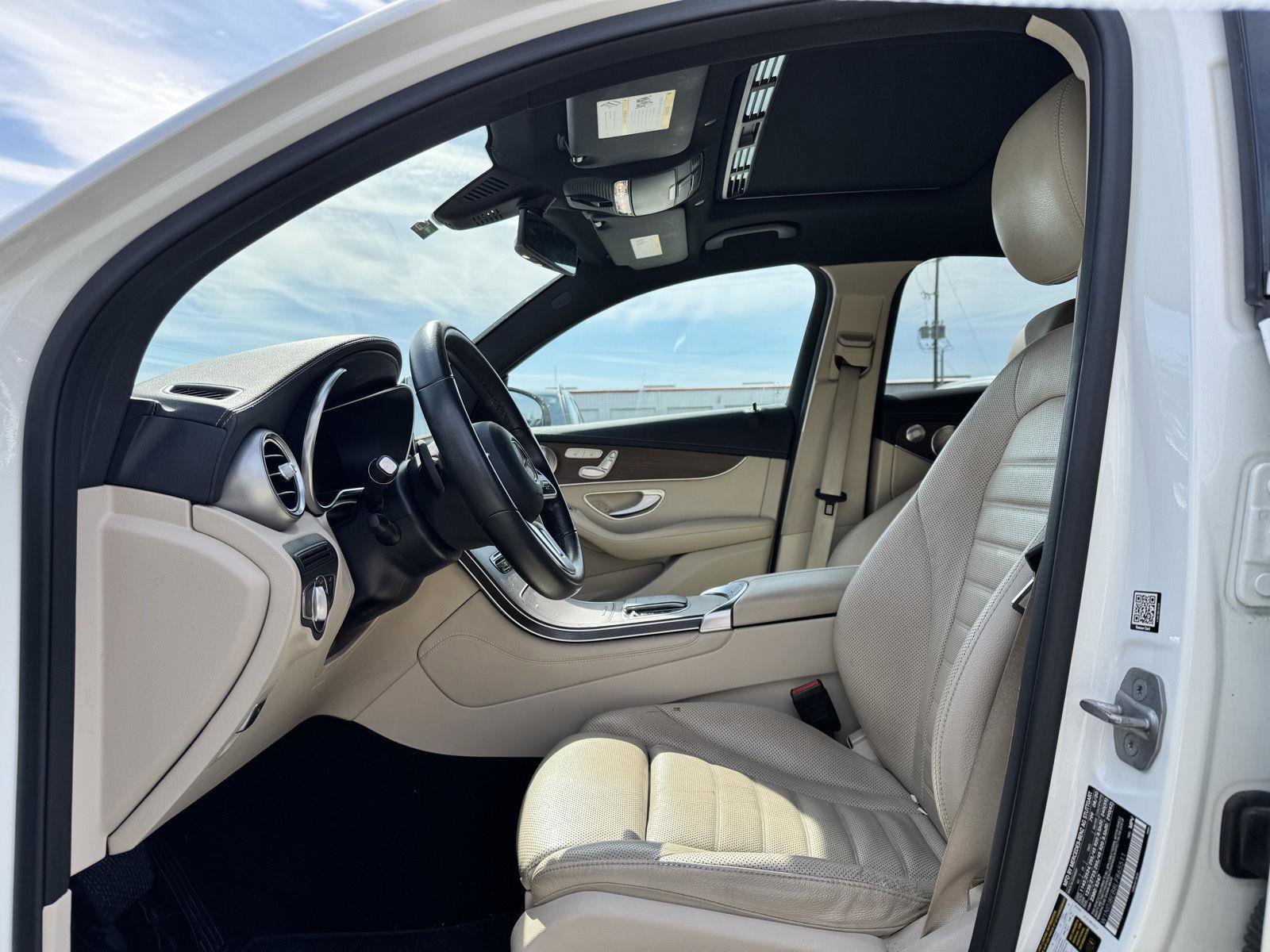 Used 2020 Mercedes-Benz GLC 300 4MATIC Coupe image 5