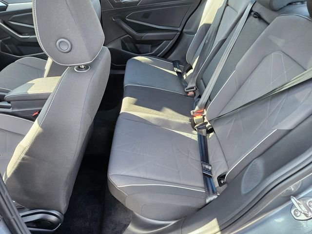 Used 2025 Volkswagen Jetta Sport image 17