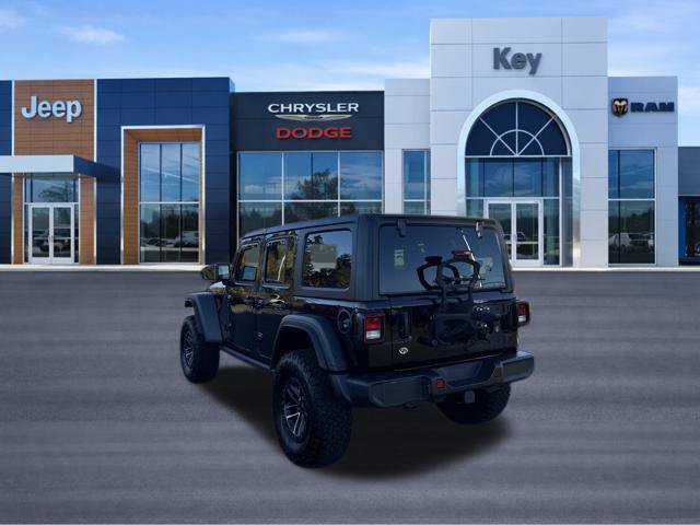 Used 2025 Jeep Wrangler Unlimited Sport AWD/4WD image 3