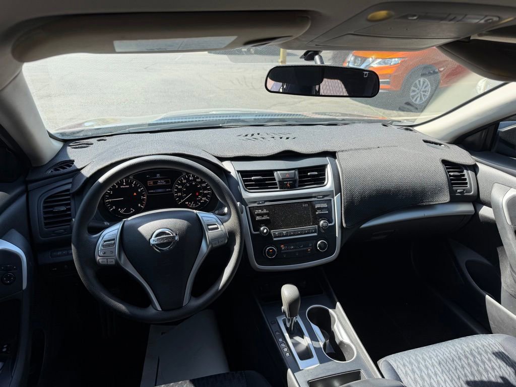 Used 2016 Nissan Altima 2.5 S w/ Power Driver Seat Package FWD image 10
