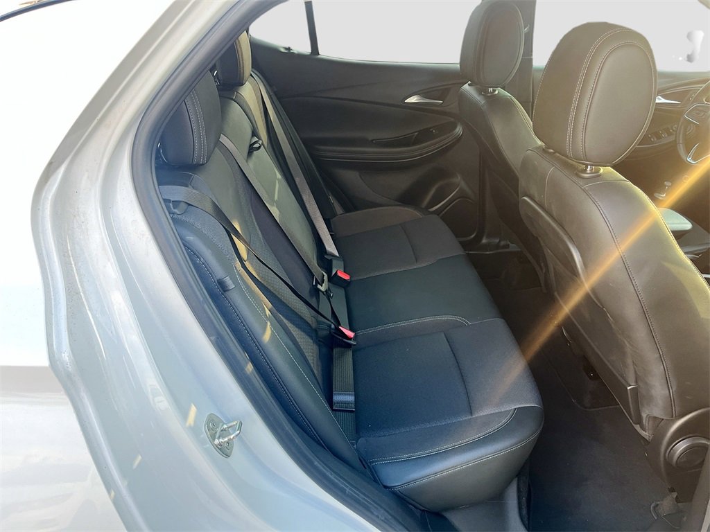 Used 2021 Buick Encore GX Select w/ Sport Touring Package image 25