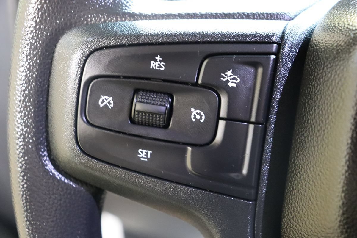 Used 2026 Chevrolet Silverado 1500 Custom w/ Turbomax Blackout Package AWD/4WD image 45