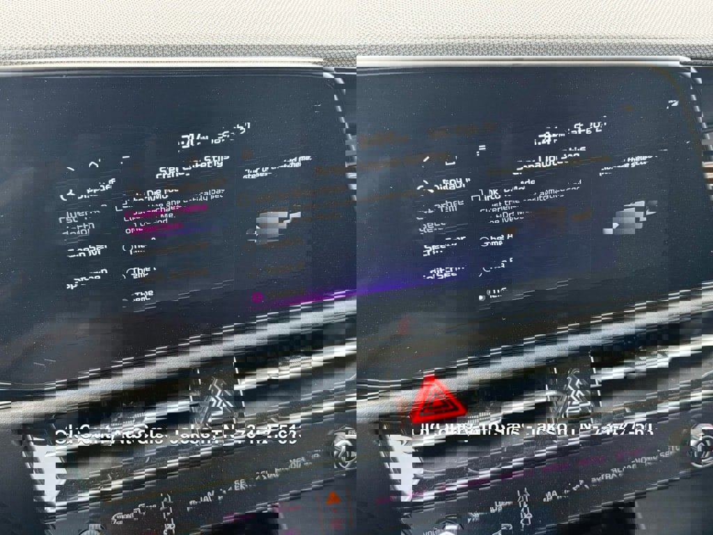 Used 2023 Kia Niro EX Touring image 73