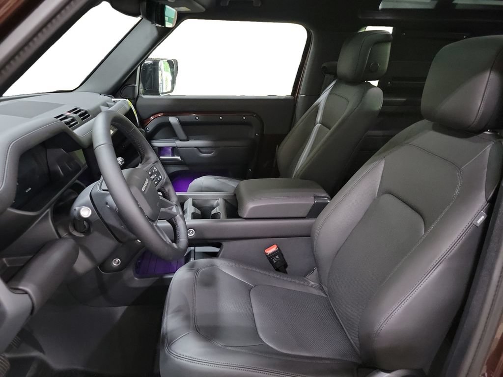 New 2026 Land Rover Defender 90 X-Dynamic SE AWD/4WD image 13