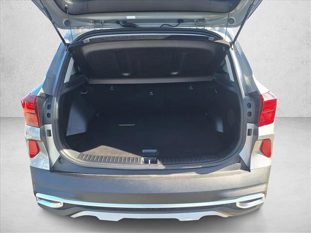 Used 2023 Kia Seltos SX w/ SX Sunroof Package image 17