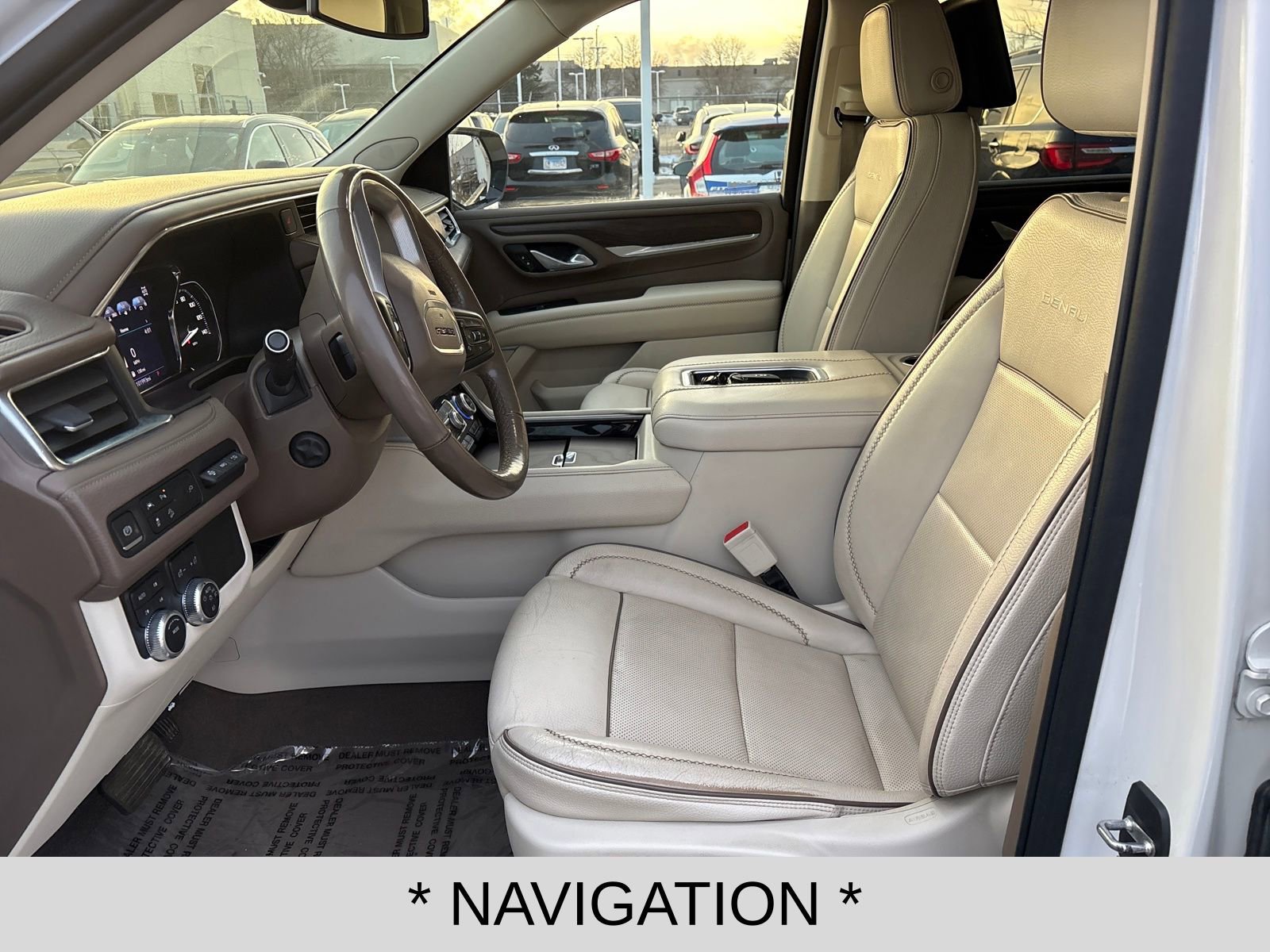 Used 2021 GMC Yukon XL Denali image 9