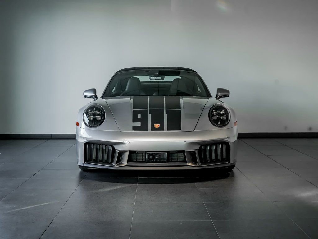 Used 2026 Porsche 911 Carrera GTS RWD image 10