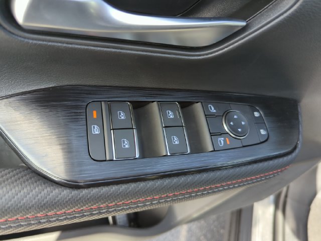 New 2026 Nissan Kicks SR w/ Cold Weather Package FWD image 31