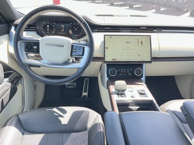 Used 2023 Land Rover Range Rover SE AWD/4WD image 15